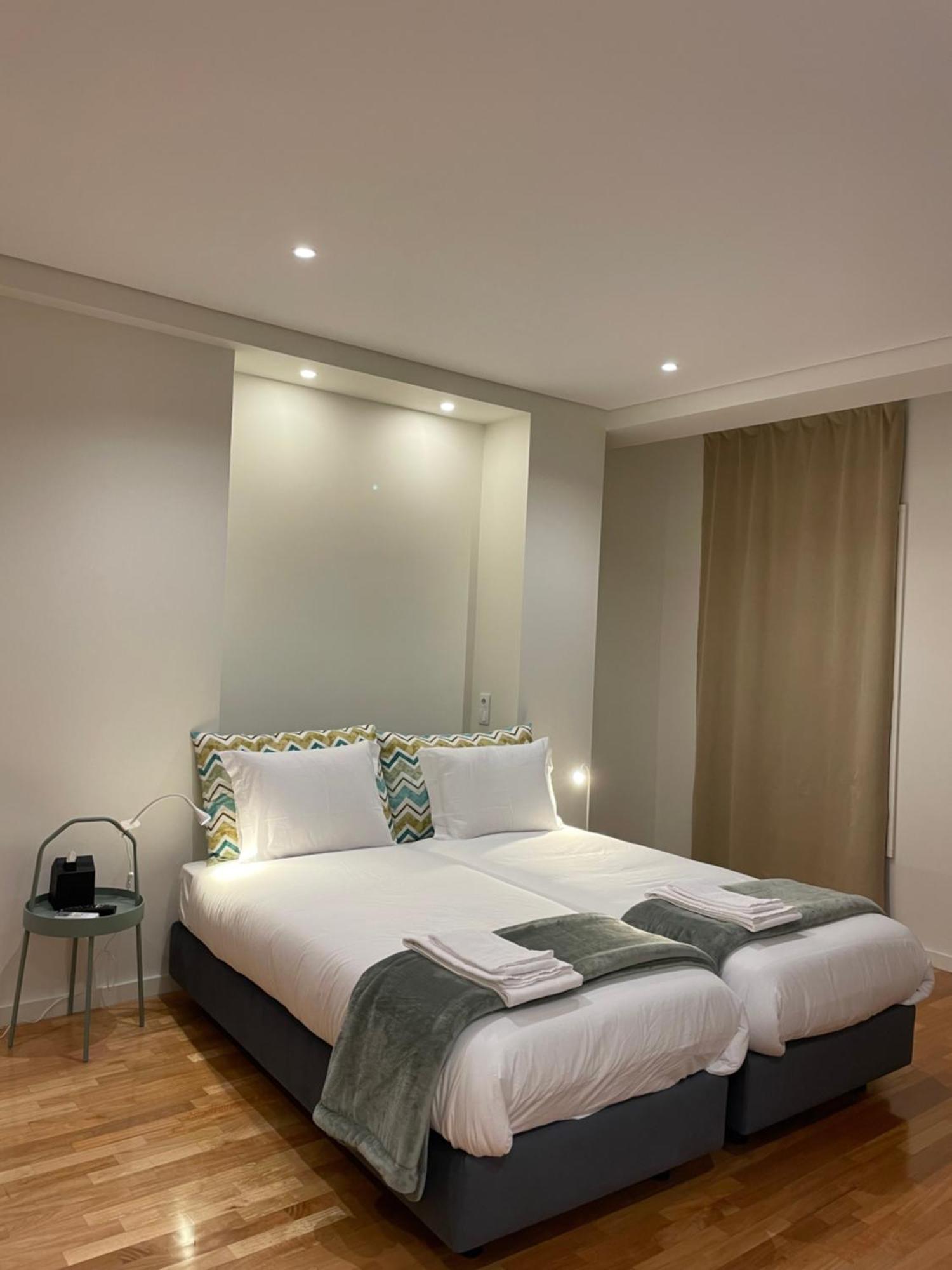 Almarela Apartments Porto Pokoj fotografie