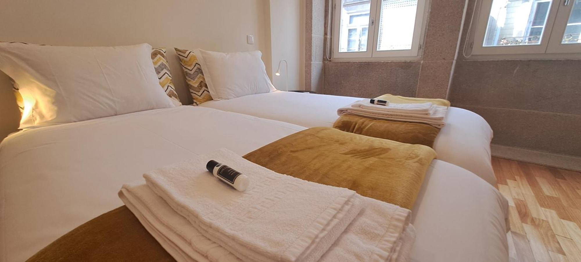 Almarela Apartments Porto Pokoj fotografie