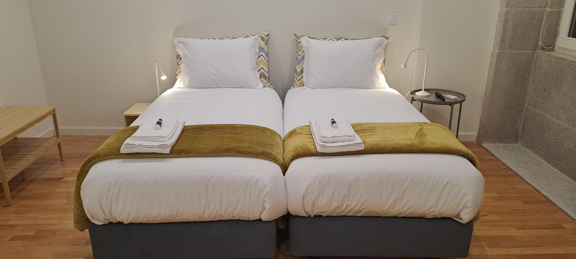 Almarela Apartments Porto Pokoj fotografie